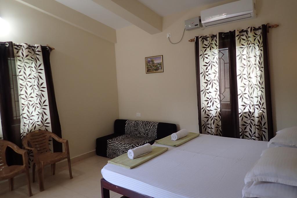 Bella Guest House Calangute Bagian luar foto