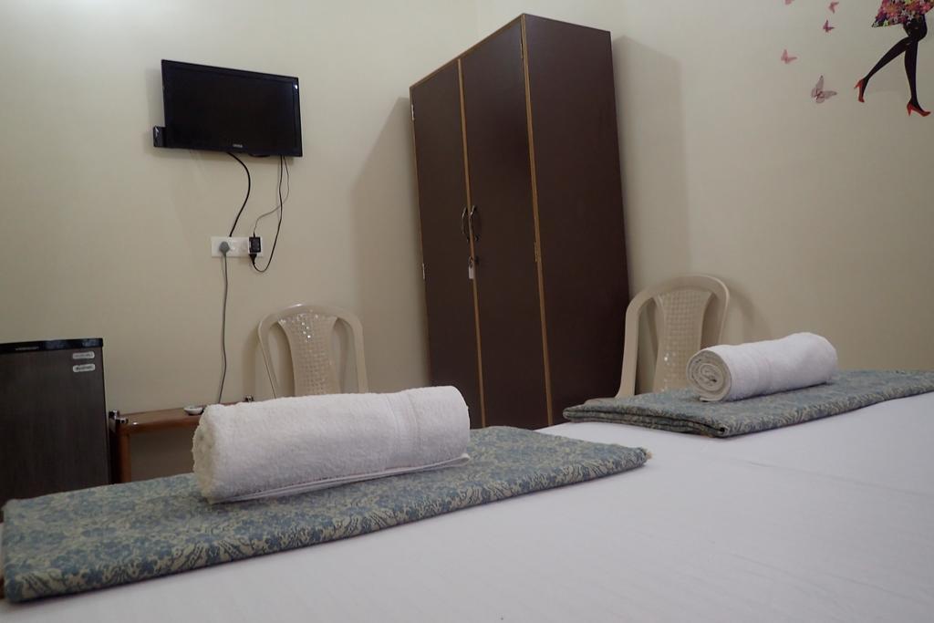 Bella Guest House Calangute Bagian luar foto