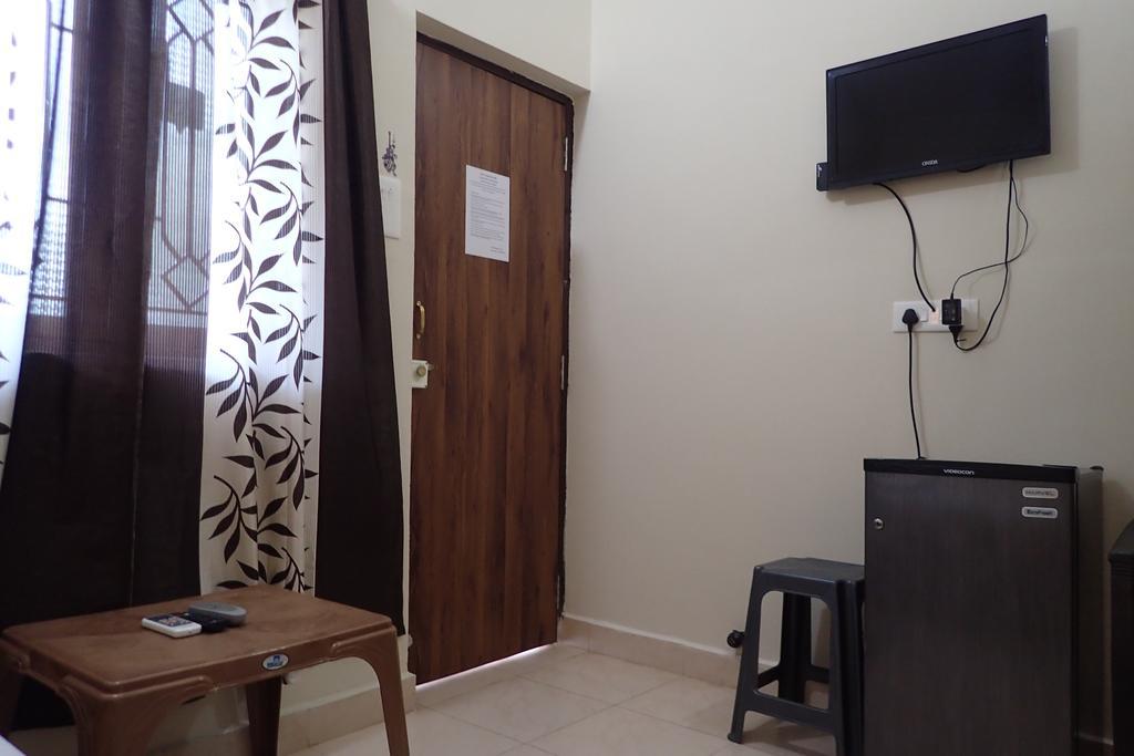 Bella Guest House Calangute Bagian luar foto