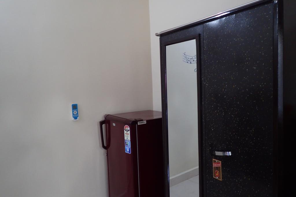 Bella Guest House Calangute Bagian luar foto