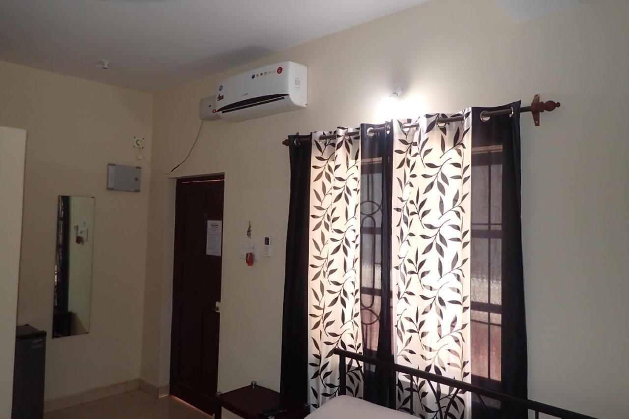Bella Guest House Calangute Bagian luar foto