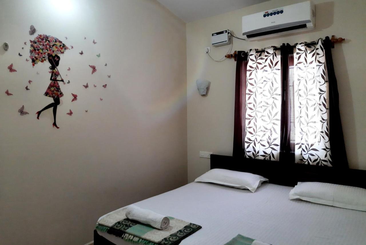 Bella Guest House Calangute Bagian luar foto