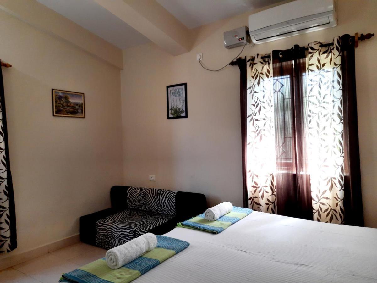Bella Guest House Calangute Bagian luar foto